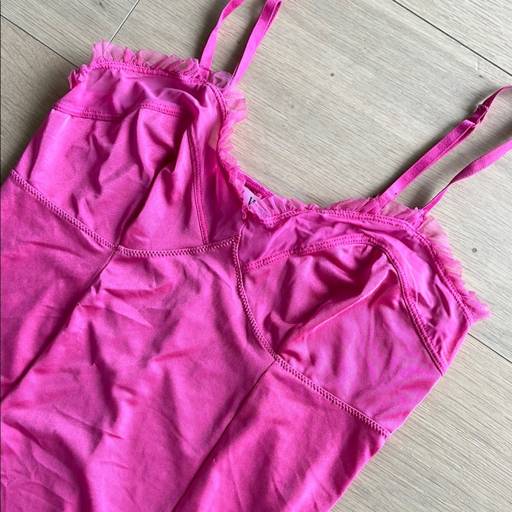VTG Pink Slip with Lace Trim - Picture 5 of 6